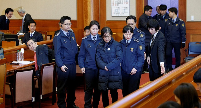 S Korean President`s `Shadow Adviser` refuses to undergo questioning